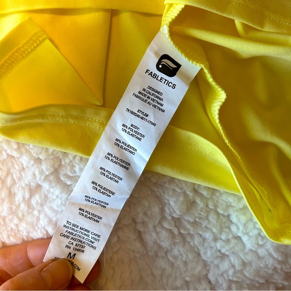 M - Fabletics Tank Top - Picture 3 of 4